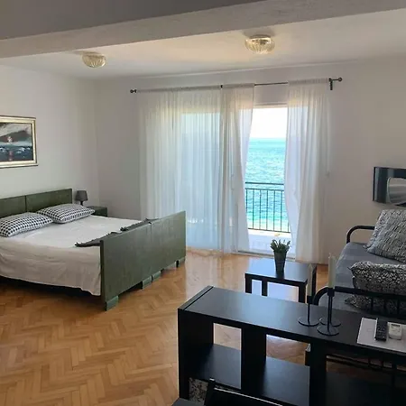 Διαμέρισμα Sea View *
